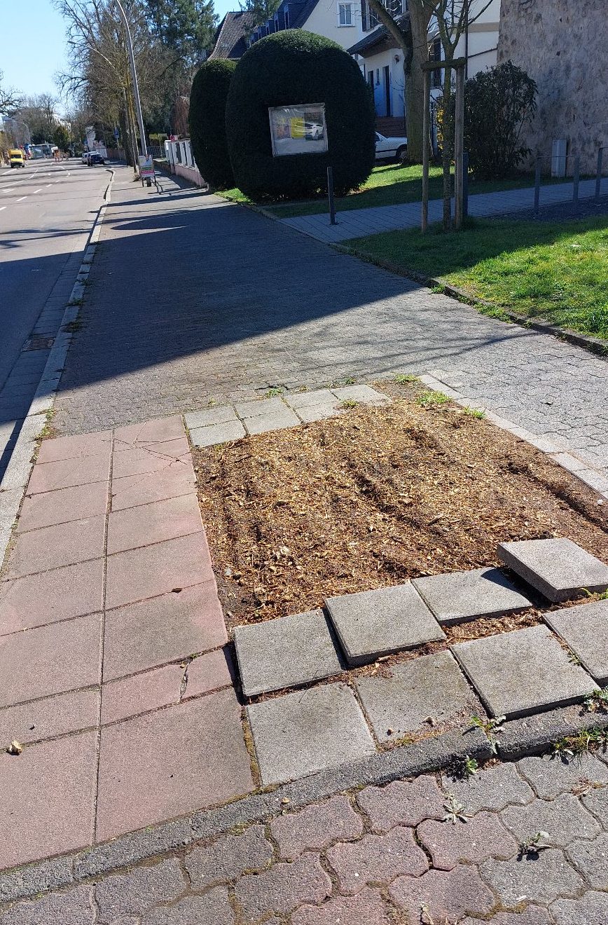 "Fahrradweg" auf der Frankfurter Landstrasse